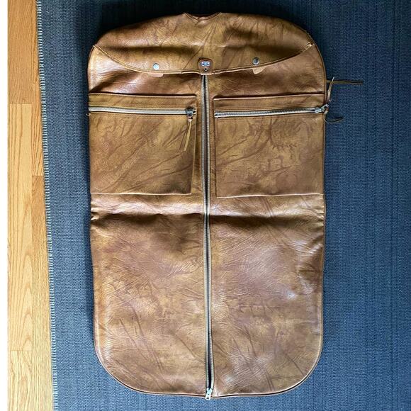 VTG American Tourister Faux LeatherTriumph Garment Bag Suit Keeper Zip Storage
